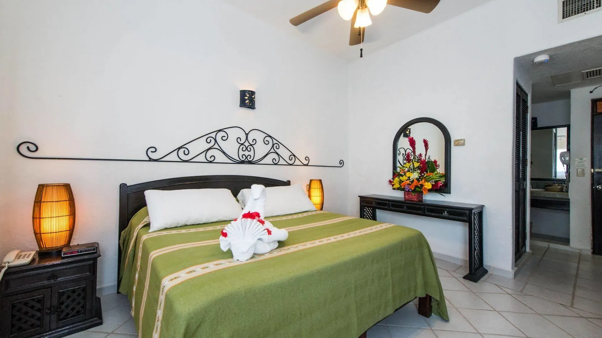 Aventura Mexicana Hotel Playa del Carmen